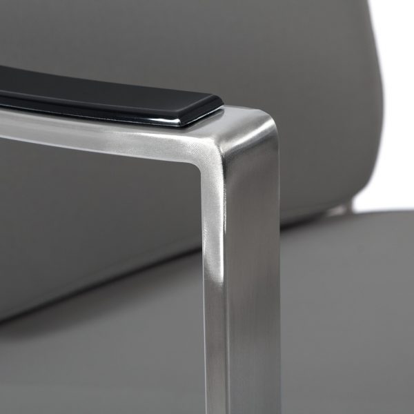 Fauteuil de coupe Lary